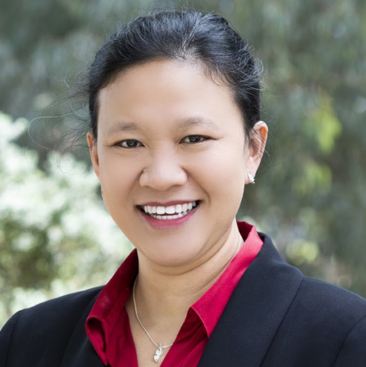 Dr Eunice Sari